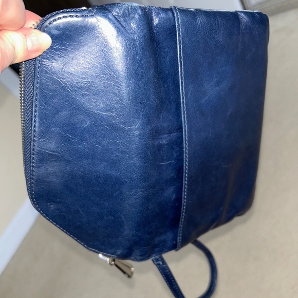 HOBO Daria wristlet navy blue - Picture 6 of 10